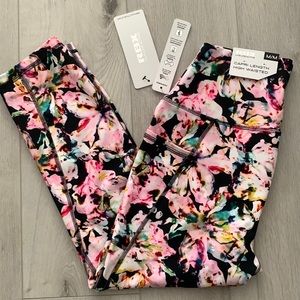 Brand NWT RBX Floral Capri length High Waisted performance leggings Sz Med $59